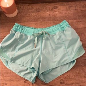 Lululemon Hotty Hot Shorts Aqua Turquoise 6 2.5”